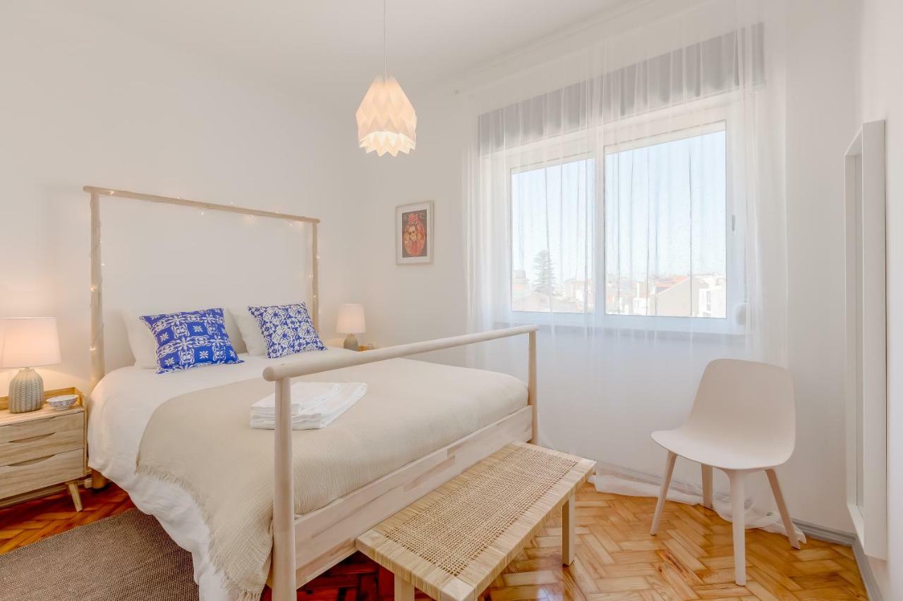 Renovated Sunny Apartment With Amazing Sunset Balcony , By Timecooler Лиссабон Экстерьер фото